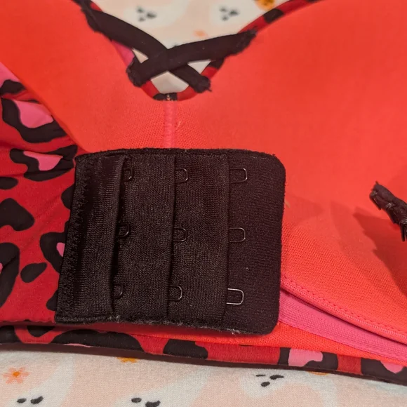 Torrid Dream Wire-free Push-up Bras 40C - Picture 9 of 11